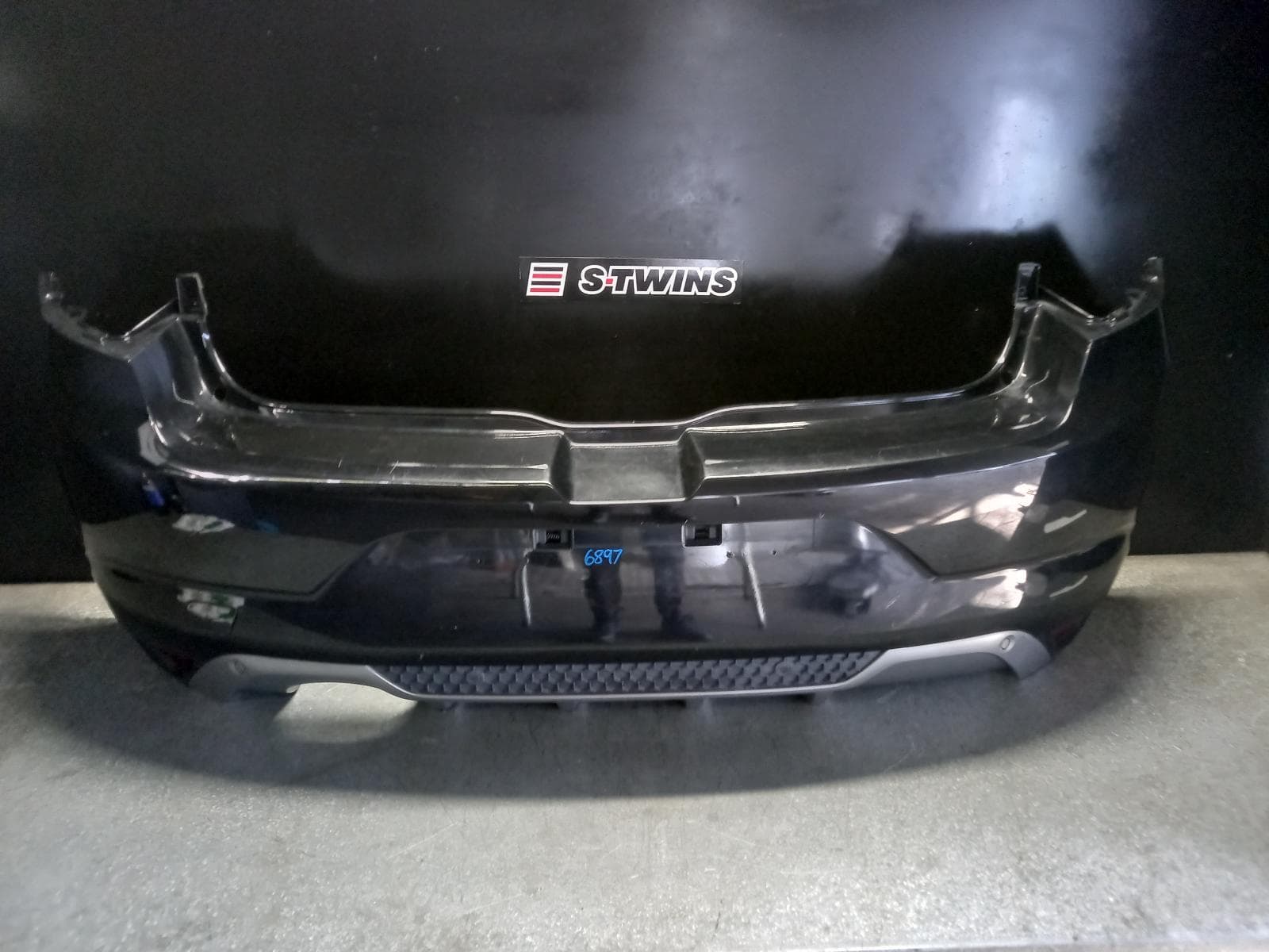 Used auto part listing image: 2017 RENAULT MEGANE REAR BUMPER BUMPER BAR, BFB, GT/GT-LINE, 06/16-02/20 0000262920