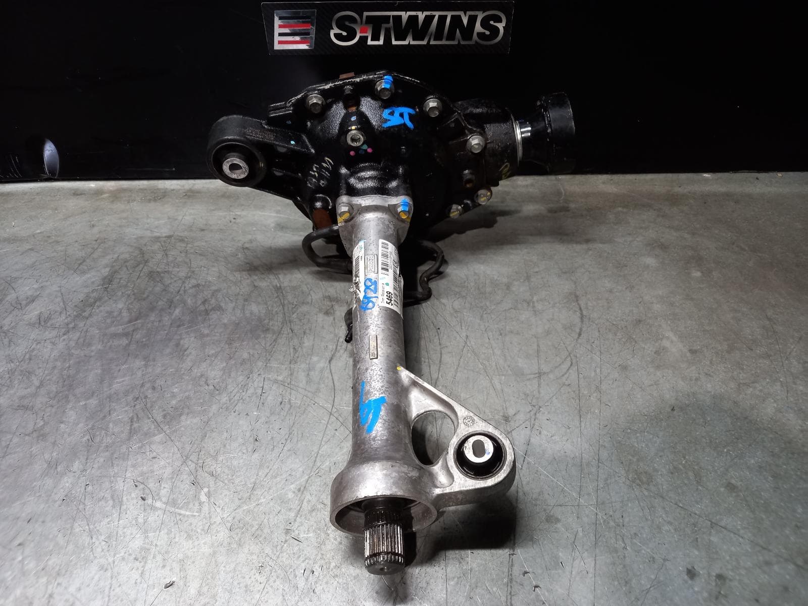 Used auto part listing image: 2021 FORD RANGER DIFFERENTIAL CENTRE FRONT, 2.0, DIESEL, AUTO T/M, 4WD, EXCLUDING RAPTOR, PX SERIES 3, 3.31 RATIO, NON LOCKER TYPE, 06/18-04/22 0000267696