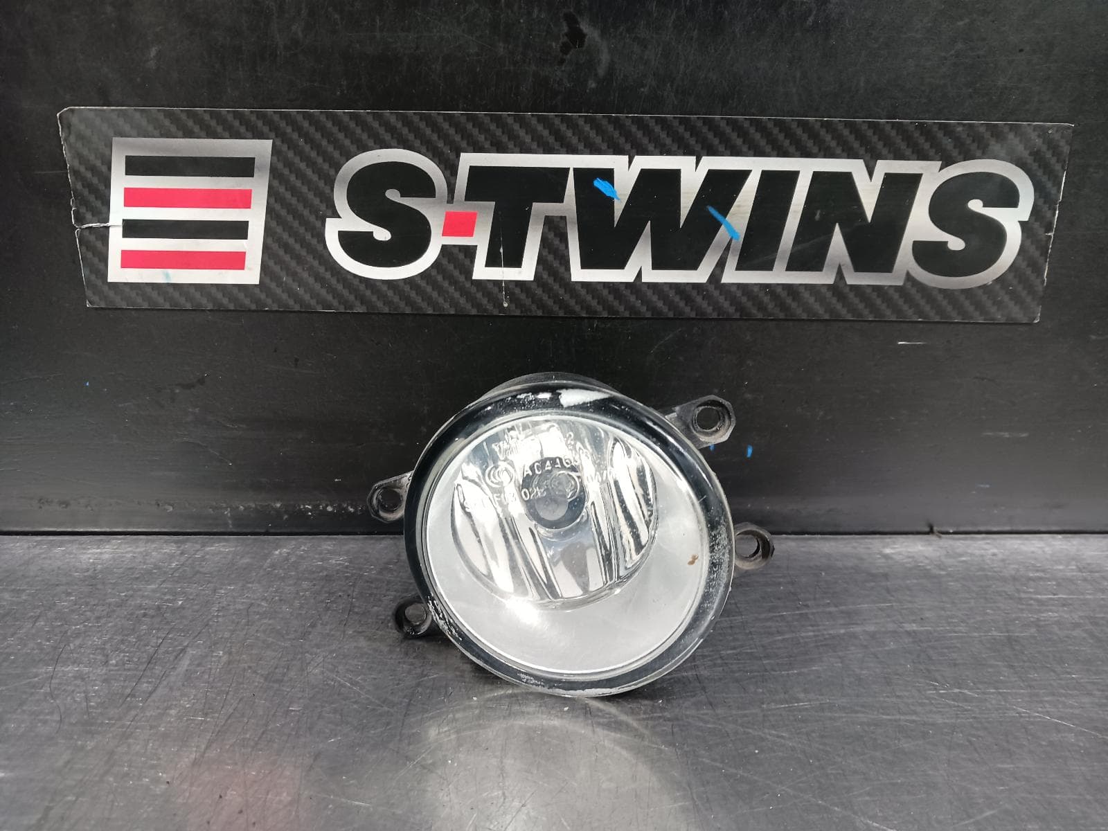 Used auto part listing image: 2009 LEXUS RX SERIES RIGHT INDICATOR FOG SIDE RX400H, BUMPER FOGLAMP, MHU3#, 09/06-02/09 0000251470