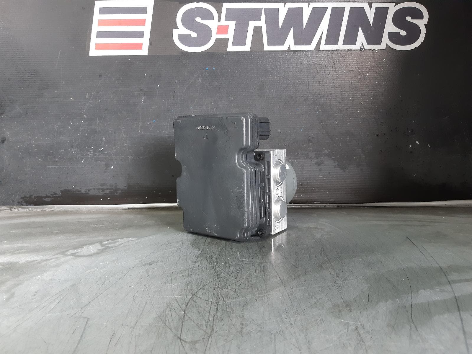 Used auto part listing image: 2022 KIA SELTOS ABS PUMP MODULATOR SP2, P/N 58910Q5530, 07/19- 0000263862