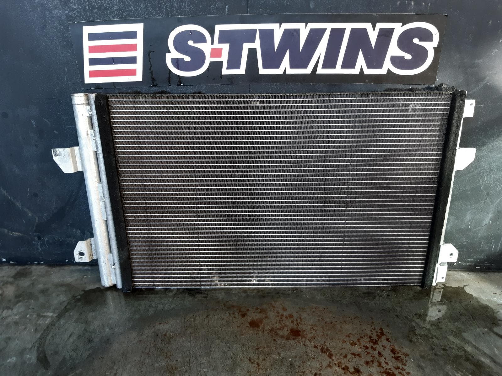 Used auto part listing image: 2020 LDV G10 VAN A C CONDENSER DIESEL, 1.9, TURBO, SV7A/SV7C, WAGON/VAN, 04/15-06/21 0000260128