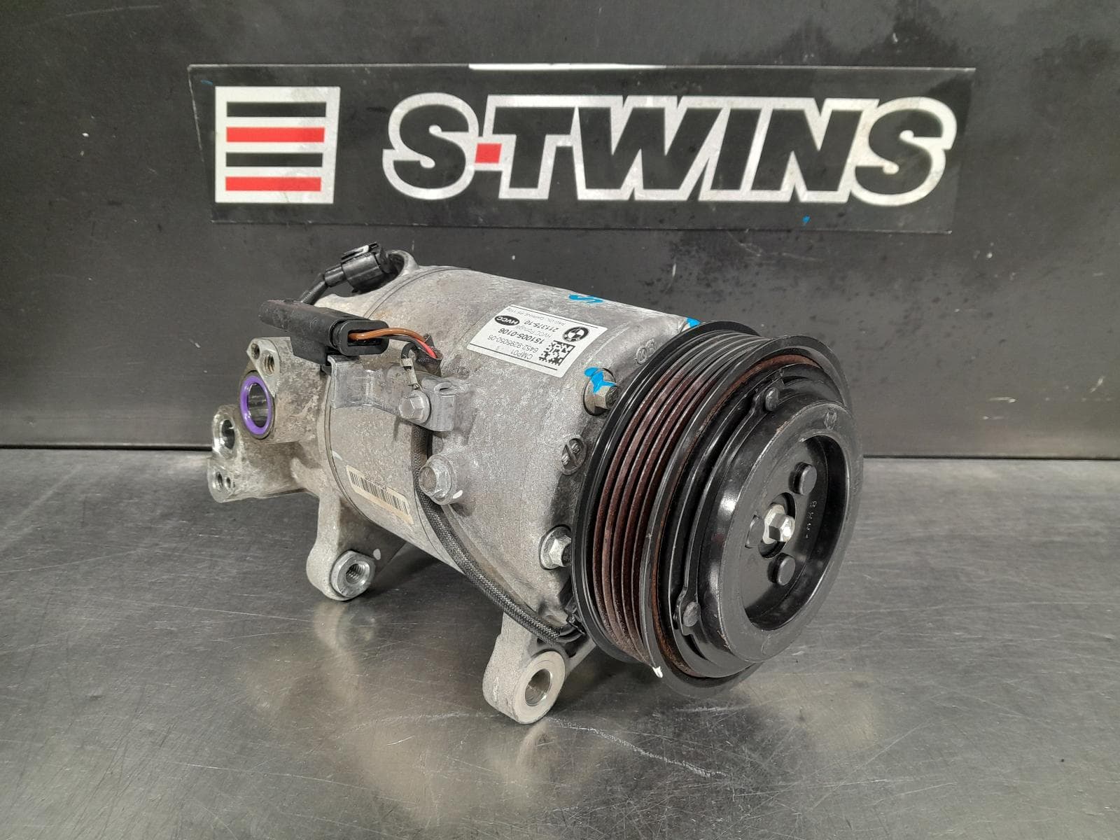 Used auto part listing image: 2015 BMW X5 A C COMPRESSOR F15, 2.0, B47, DIESEL, 12/13-07/18 0000307855