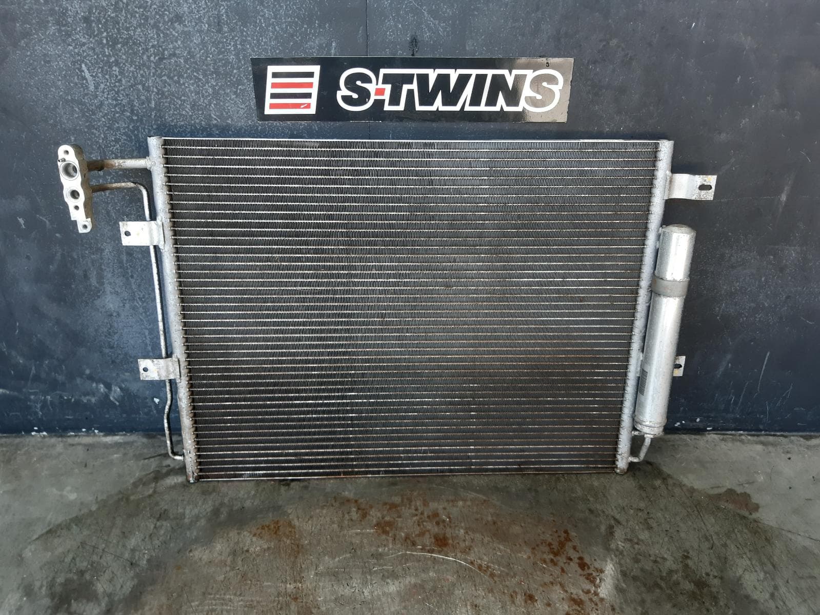 Used auto part listing image: 2010 LAND ROVER DISCOVERY A C CONDENSER L319, 3.0, DIESEL, 10/09-12/16 0000262479