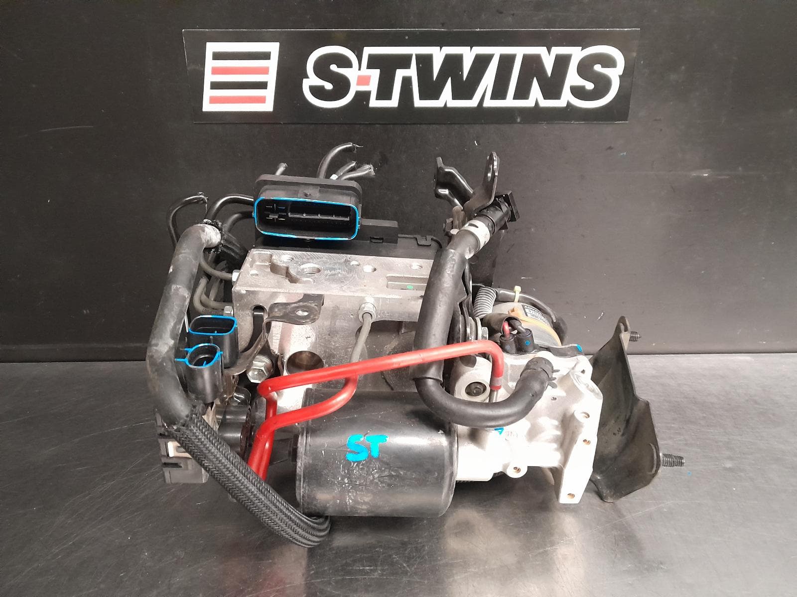 Used auto part listing image: 2015 LEXUS LS SERIES BRAKE BOOSTER 40 SERIES 08/06-12/17 0000262917