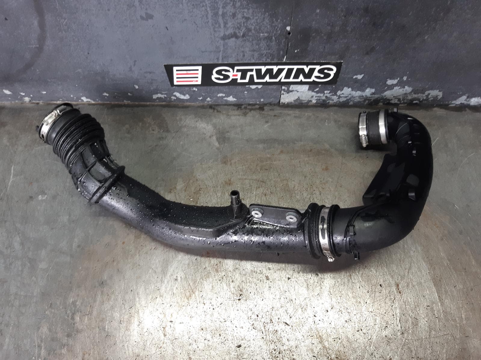 Used auto part listing image: 2020 FORD FOCUS AIR CLEANER DUCT HOS SA, 10/18-12/24 0000315021