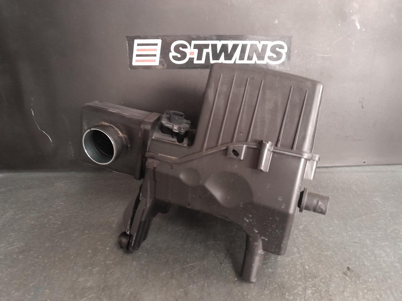 Used auto part listing image: 2022 MG ZS AIR CLEANER BOX AIR CLEANER, 1.3, PETROL, AZS1, 01/20- 0000317031