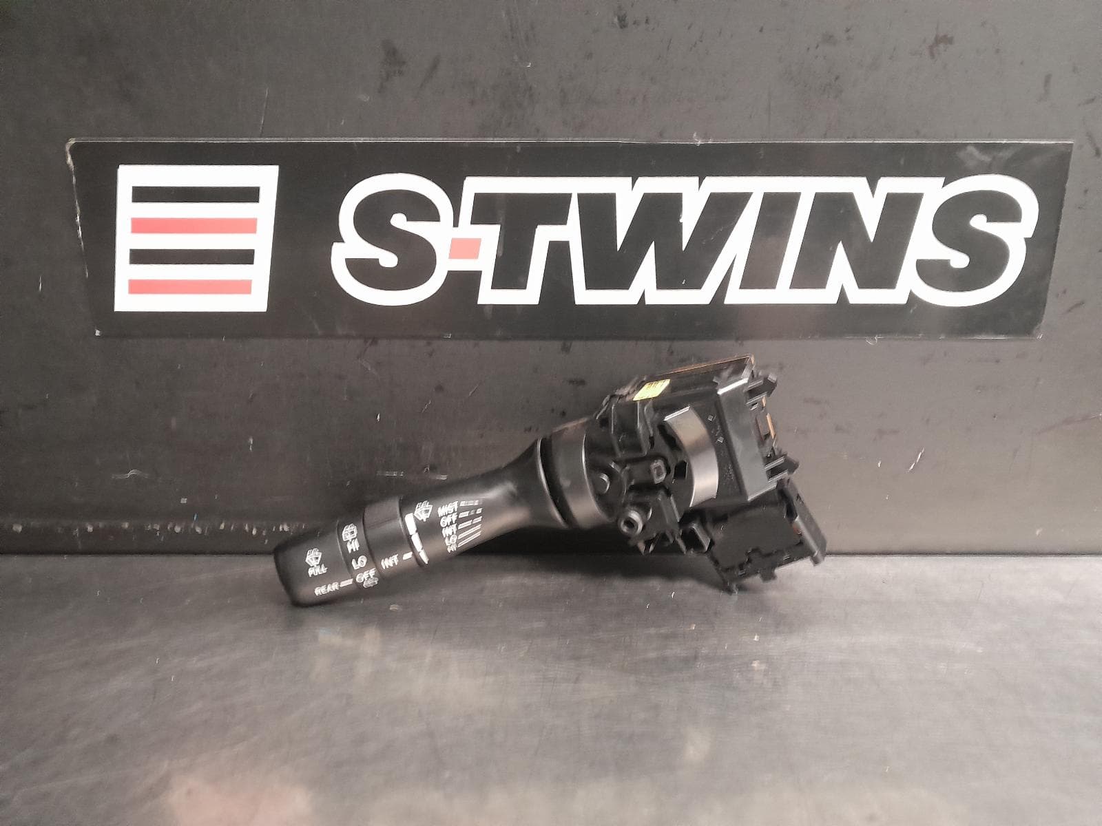 Used auto part listing image: 2014 TOYOTA PRADO 150 SERIES, WIPER SWITCH, NON ELECTRIC STEERING COLUMN TYPE, 08/09-05/15 0000276578