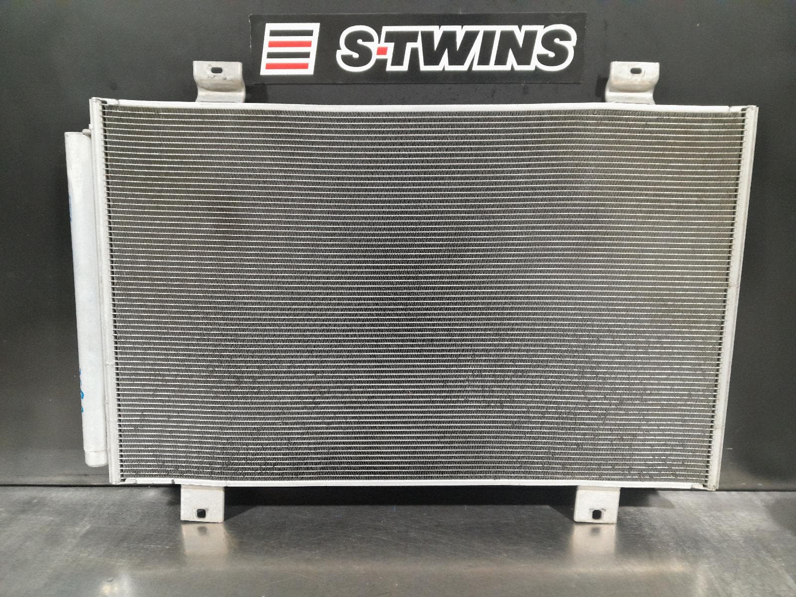 Used auto part listing image: 2012 TOYOTA KLUGER A C CONDENSER GSU40-GSU45, 07/10-02/14 0000276095