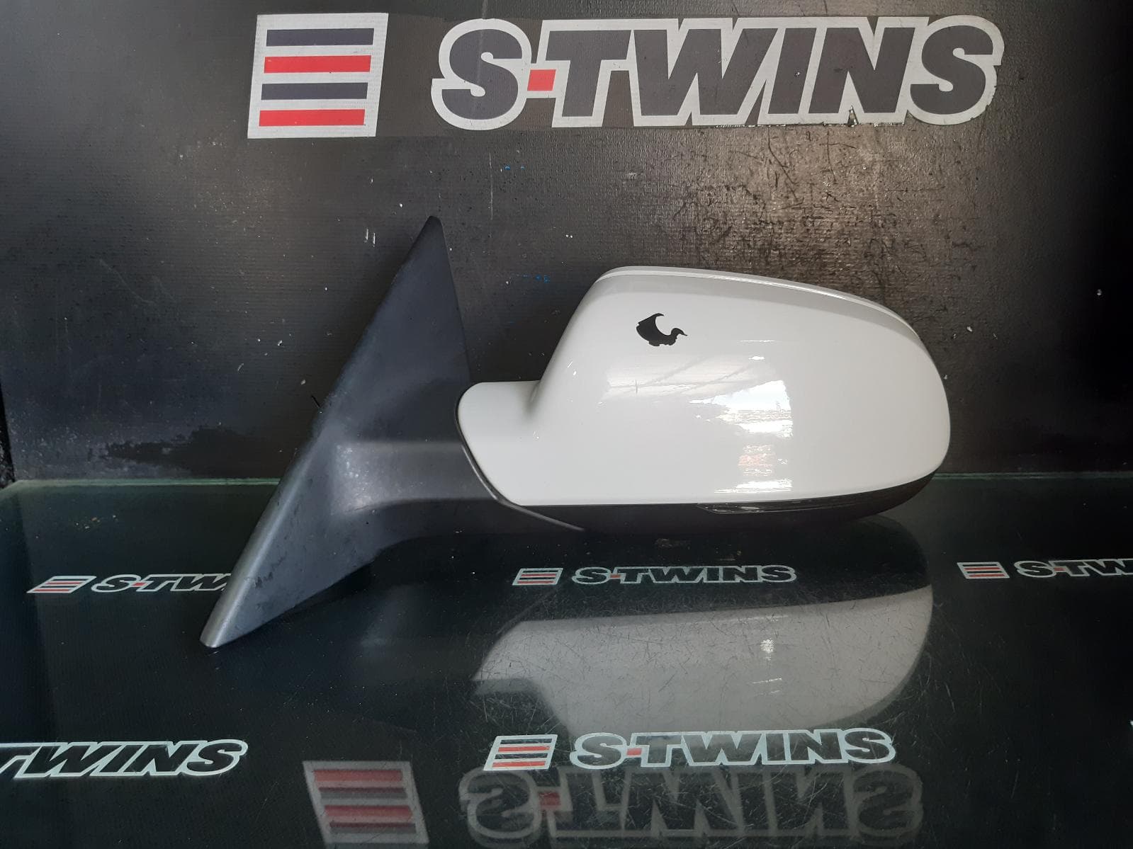 Used auto part listing image: 2015 AUDI A5/S5 LEFT DOOR MIRROR 8T, A5/S5, HATCH, POWER FOLD, W/ LANE CHANGE PLUS LANE KEEPING SYSTEM TYPE (6XL/7Y5), 10/09-11/16 0000276496