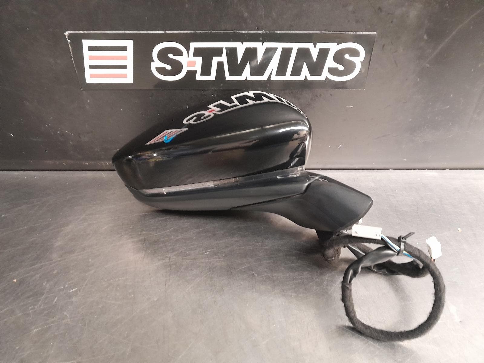 Used auto part listing image: 2023 MAZDA 3 RIGHT DOOR MIRROR BP, SEDAN, TOURING/EVOLVE G25, W/ AUTO DIM TYPE ONLY, 03/19- 0000286954