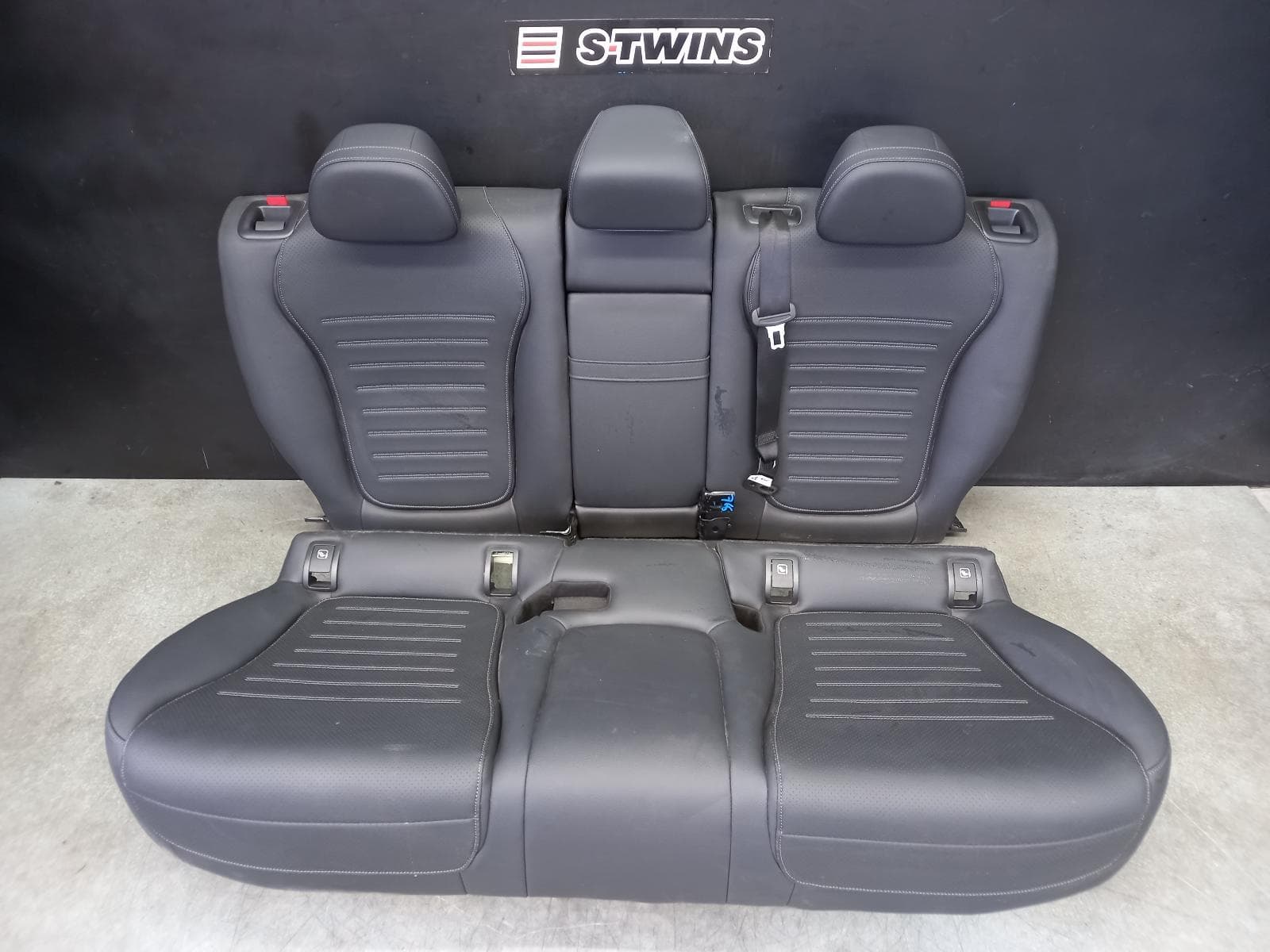 Used auto part listing image: 2023 MERCEDES GLC CLASS 2ND SEAT REAR SEAT X254/C254, 10/22- 0000328013