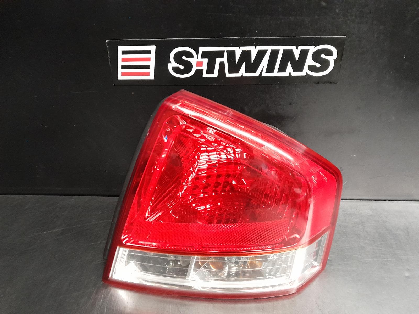 Used auto part listing image: 2007 KIA CERATO RIGHT TAILLIGHT LD, SEDAN, 11/06-10/08 0000284246