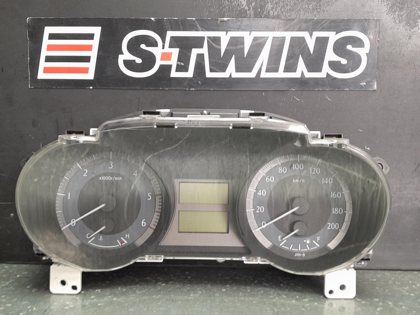 Used auto part listing image: 2012 TOYOTA PRADO INSTRUMENTCLUSTER INSTRUMENT CLUSTER, DIESEL, MANUAL T/M, GX/GXL, 150 SERIES, 08/09-07/17 0000301108