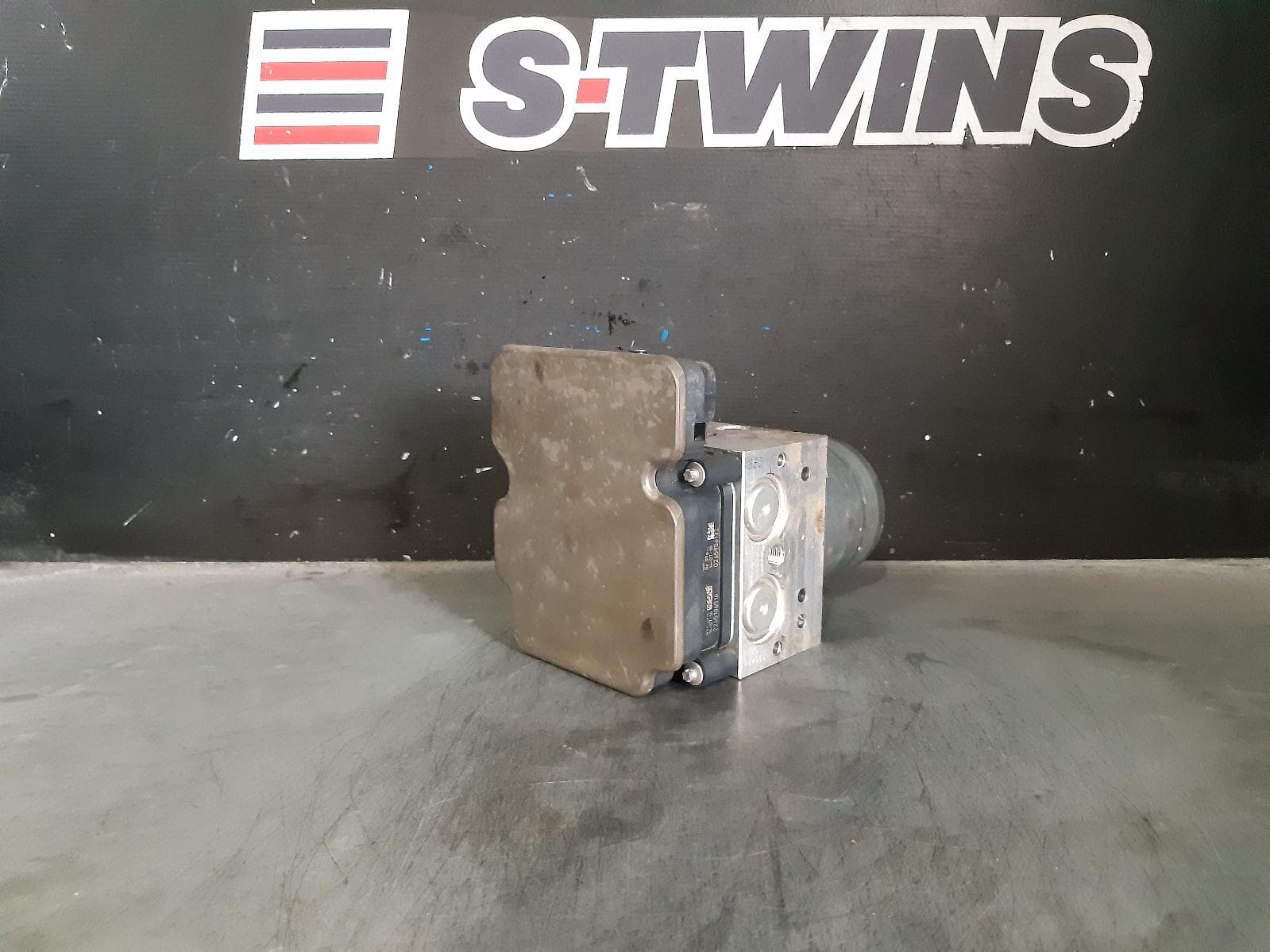 Used auto part listing image: 2014 SUBARU FORESTER ABS PUMP MODULATOR SG160 TYPE, SJ, 12/12-08/18 0000295800