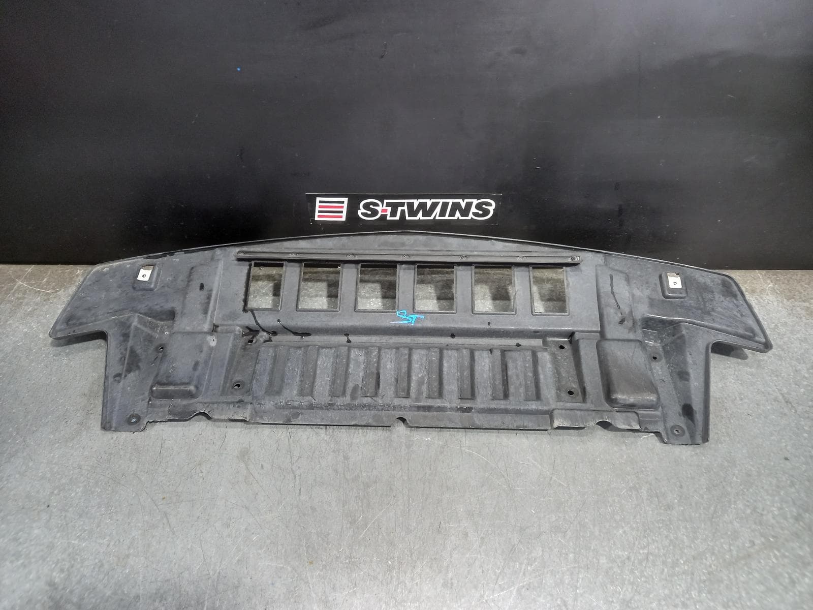 Used auto part listing image: 2016 MERCEDES GLS CLASS FRONT BUMPER X166, 01/16-07/19 0000296187