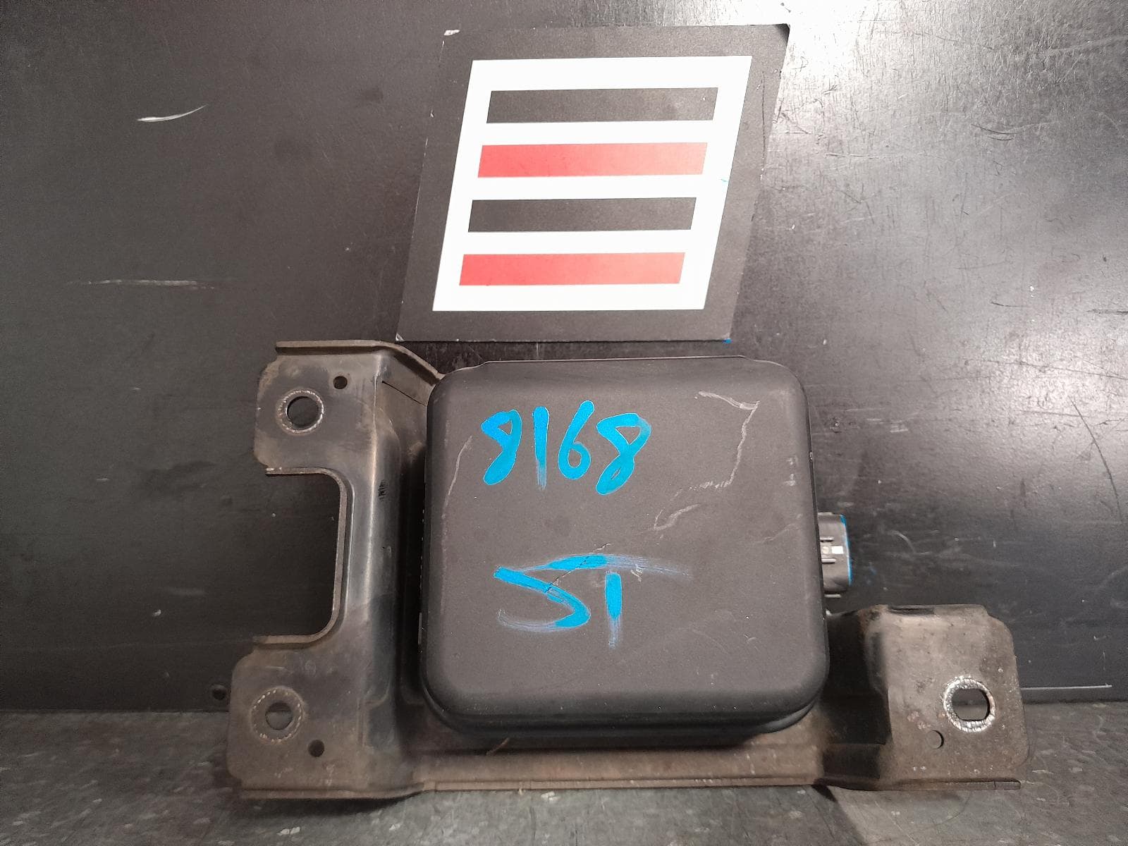 Used auto part listing image: 2016 KIA OPTIMA REVERSE CAMERA JF, FRONT RADAR SENSOR (FRONT REINFORCEMENT MOUNTED), 11/15-01/20 0000366784
