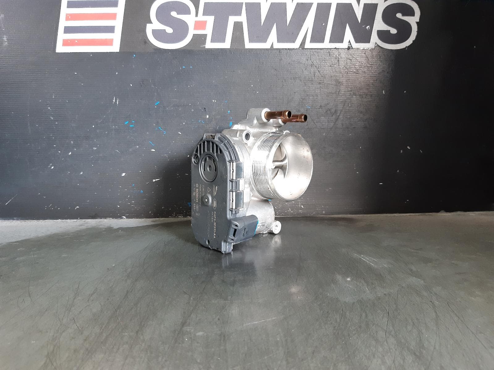Used auto part listing image: 2019 JAGUAR E PACE THROTTLE BODY 2.0, PETROL, X540, 11/17- 0000308481