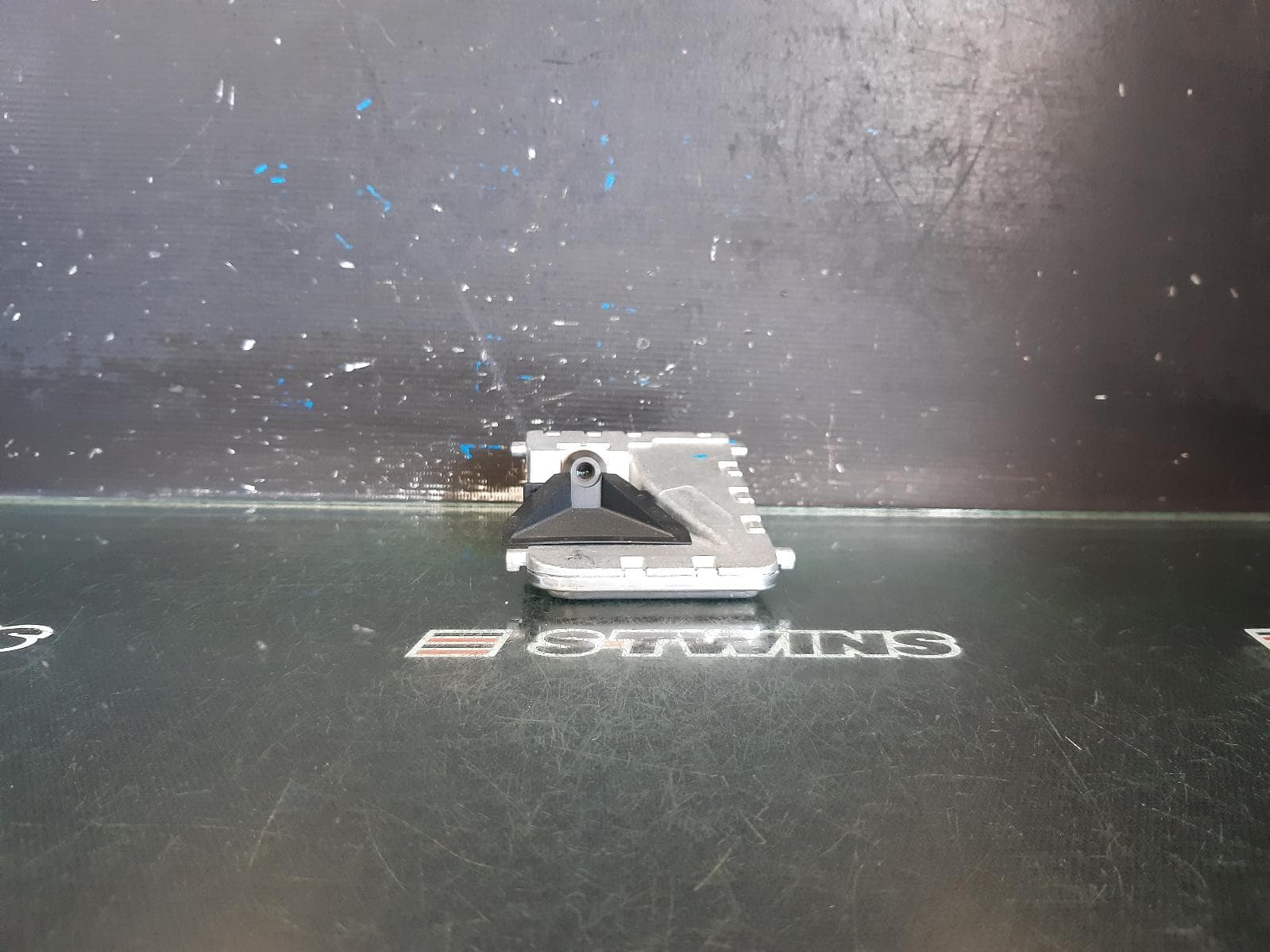Used auto part listing image: 2016 INFINITI Q30 REVERSE CAMERA FRONT CAMERA BEHIND WINDSCFREEN, H15, 04/16-12/19 0000309995
