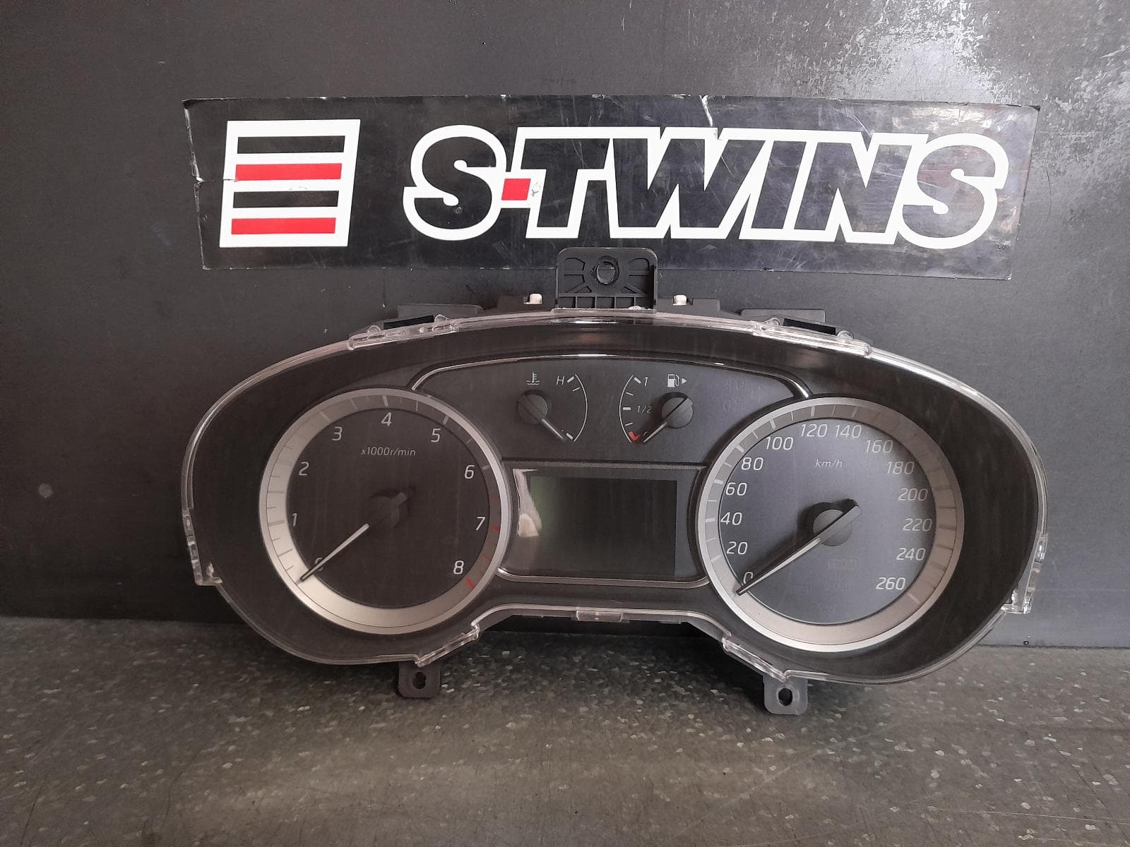 Used auto part listing image: 2013 NISSAN PULSAR INSTRUMENTCLUSTER PETROL, 1.6, AUTO T/M, SSS/ST-S, B17/C12, 12/12-12/17 0000332786
