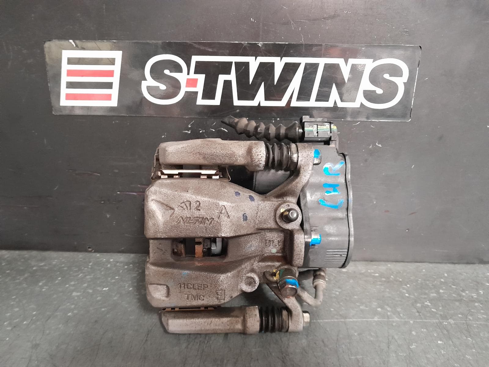 Used auto part listing image: 2018 HONDA CRV CALIPER LH REAR, RW, 05/17-08/23 0000363885