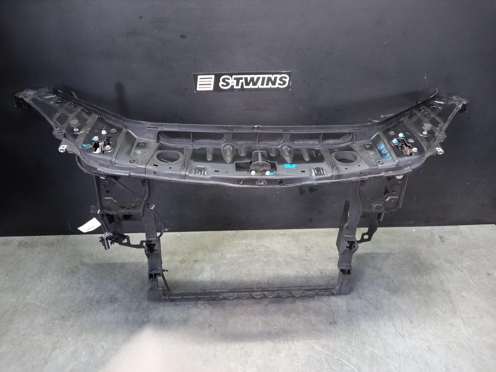Used auto part listing image: 2016 MERCEDES GLS CLASS RADIATOR SUPPORT X166, 01/16-07/19 0000333142