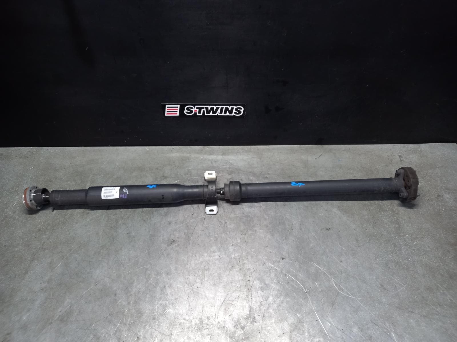 Used auto part listing image: 2016 MERCEDES GLS CLASS REAR PROP SHAFT X166, 01/16-07/19 0000333107