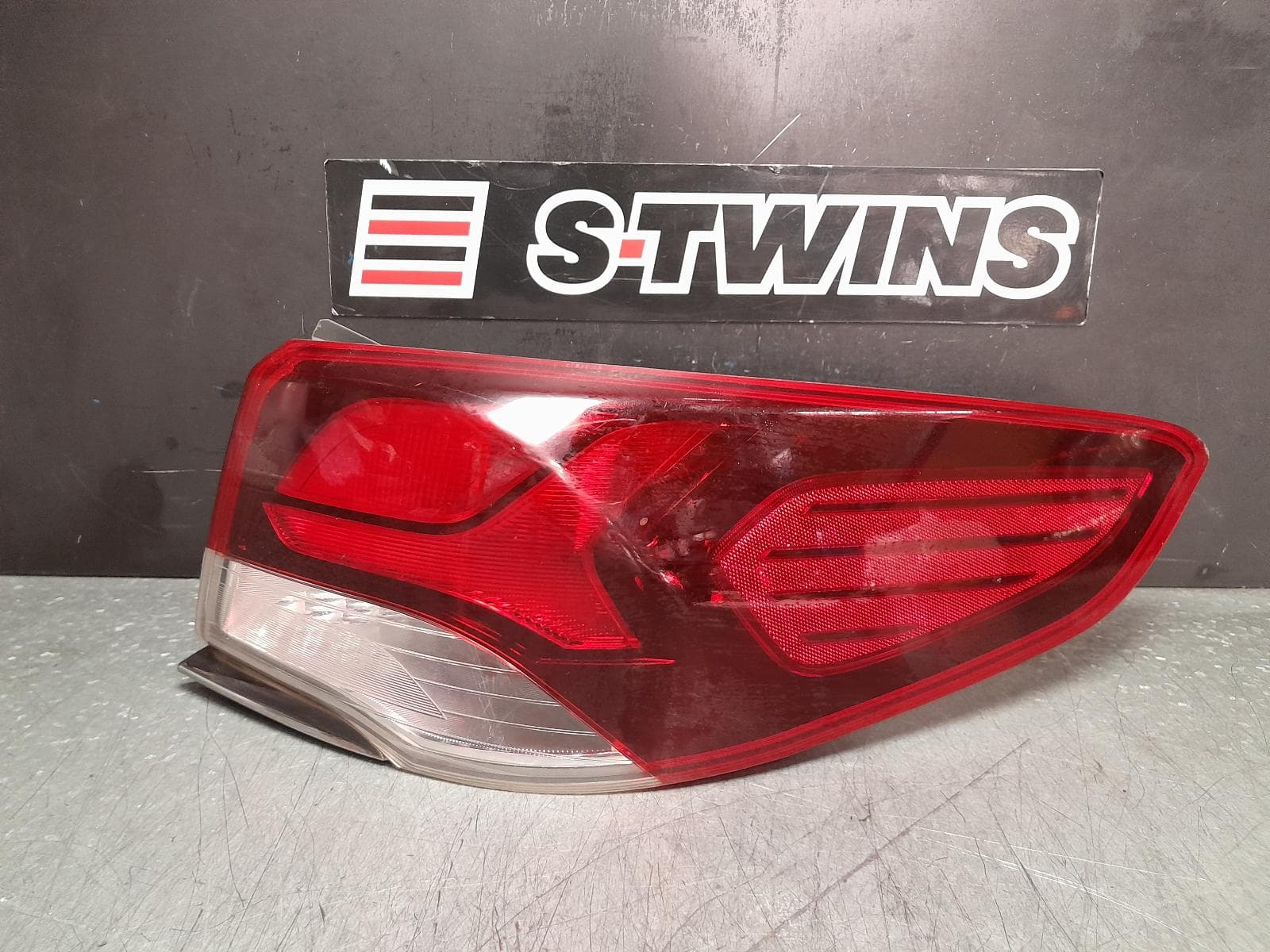 Used auto part listing image: 2018 HYUNDAI SONATA RIGHT TAILLIGHT LF, LED TYPE, 08/17-01/20 0000362445