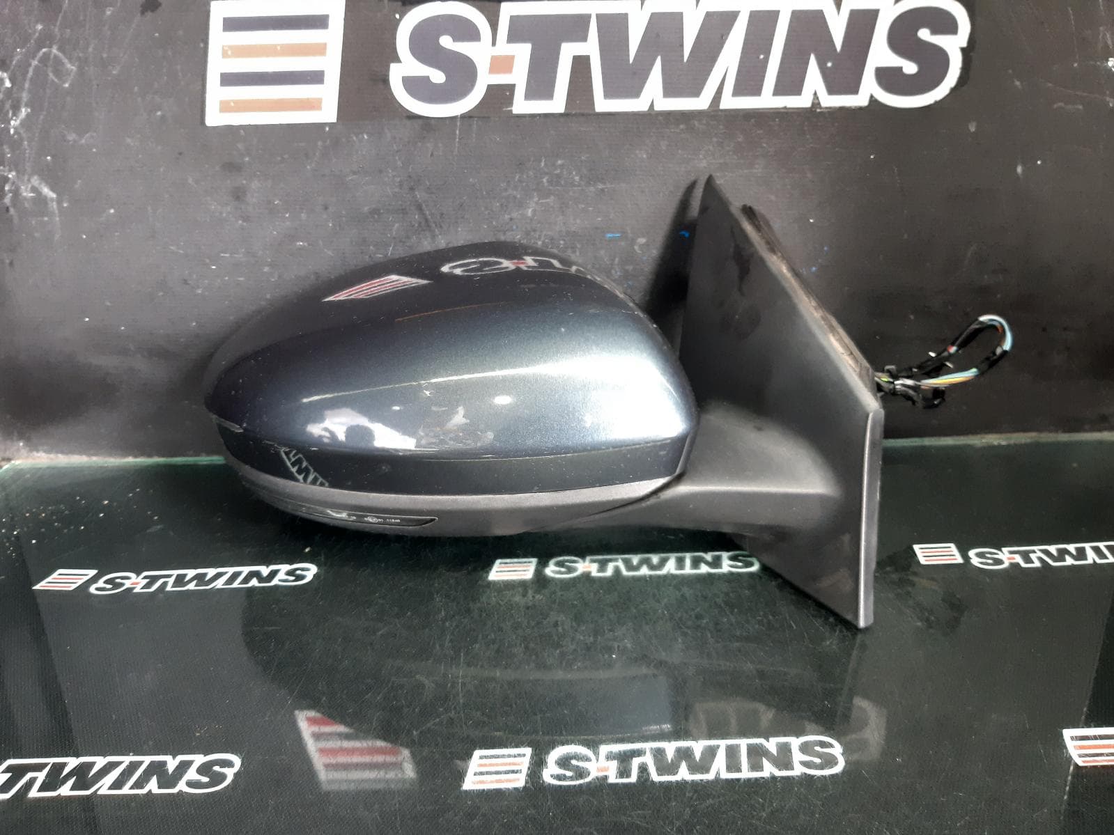 Used auto part listing image: 2017 RENAULT MEGANE RIGHT DOOR MIRROR BFB/KFB/LFF, HATCH/WAGON/SEDAN, 06/16-02/20 0000362401
