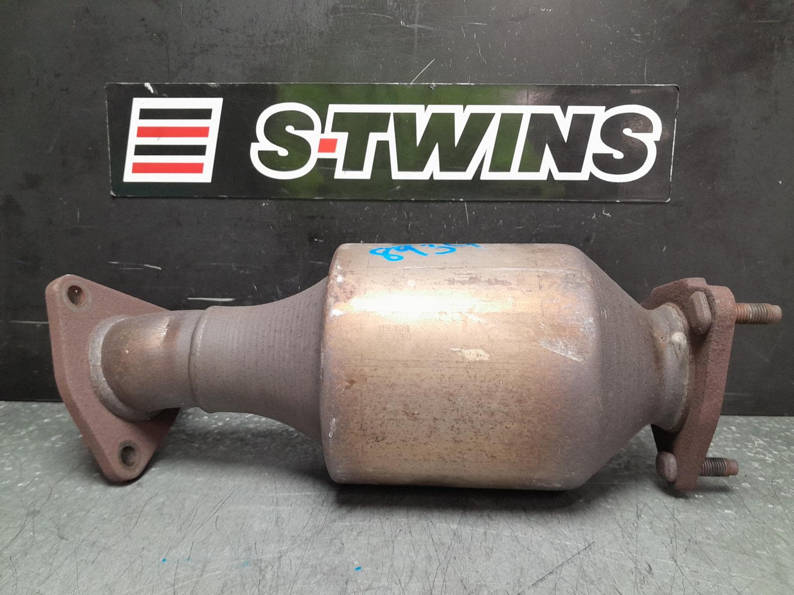 Used auto part listing image: 2021 HONDA ODYSSEY CATALYTIC CONVERTER UNDER CAR, 2.4, PETROL, RC, 02/14-03/22 0000363644