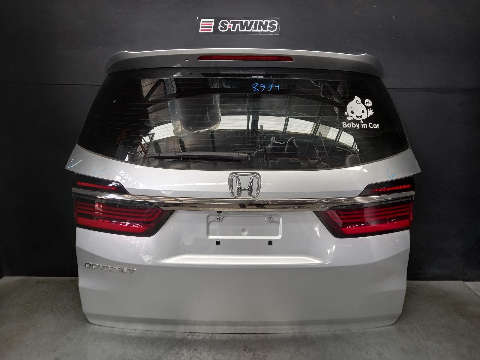 Used auto part listing image: 2021 HONDA ODYSSEY BOOTLID TAILGATE RC1, TAILGATE, 01/21-03/22 0000363013