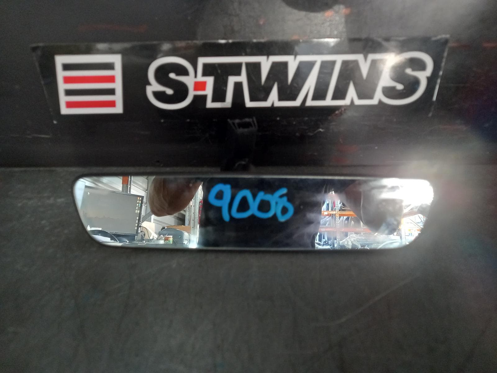 Used auto part listing image: 2024 KIA CARNIVAL/GRAND CARNIVAL INTERIOR MIRROR KA4, 10/20- 0000367175