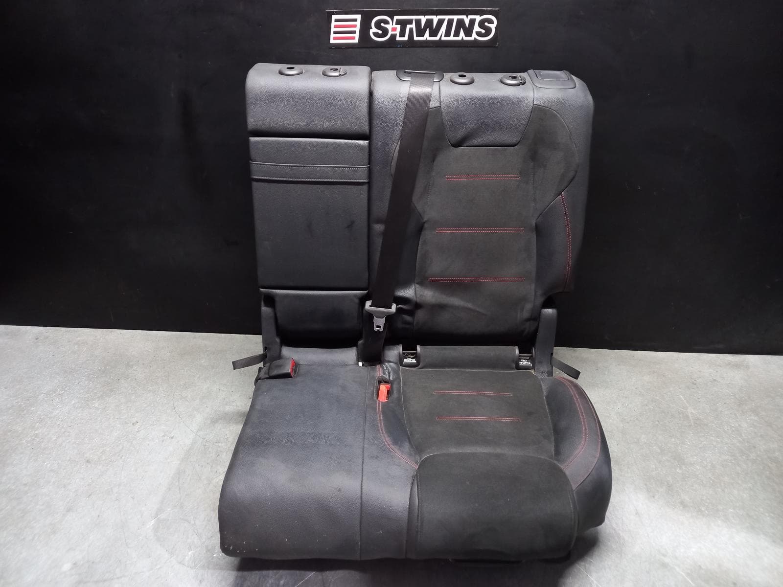Used auto part listing image: 2022 MERCEDES GLB CLASS 2ND SEAT REAR SEAT X247, 12/19- 0000341050