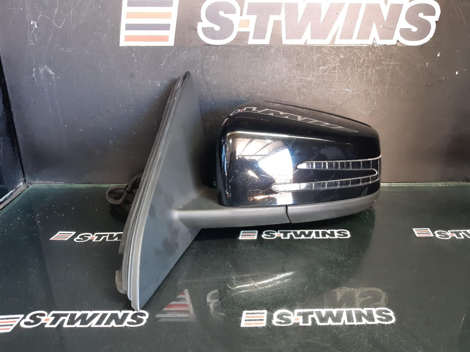 Used auto part listing image: 2014 MERCEDES A CLASS LEFT DOOR MIRROR W176, POWER FOLD, NON BLIND SPOT, NON MEMORY, AUTO DIM TYPE, 09/12-03/18 0000350544