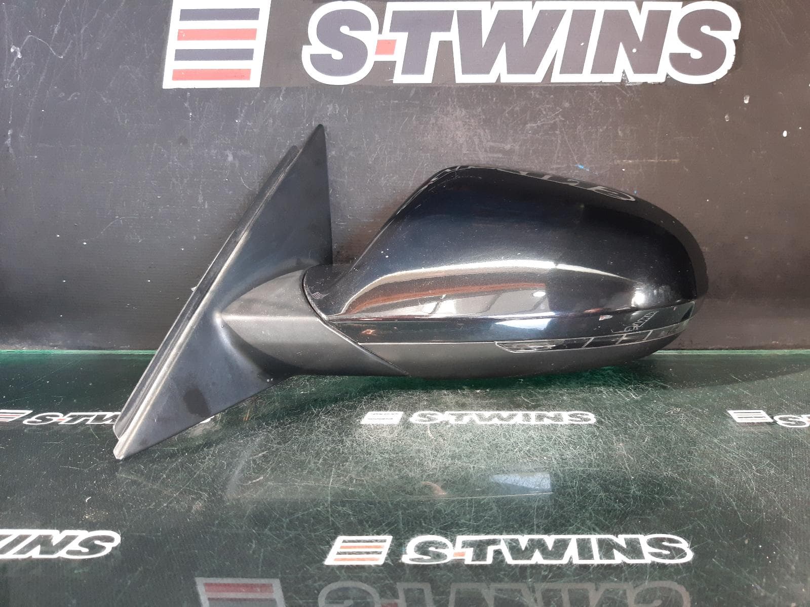 Used auto part listing image: 2011 AUDI A6 LEFT DOOR MIRROR 4G/C7, MANUAL FOLD, NON LANE CHANGE ASSIST & NON CAMERA TYPE (6XM/7Y0), 04/11-06/18 0000347021