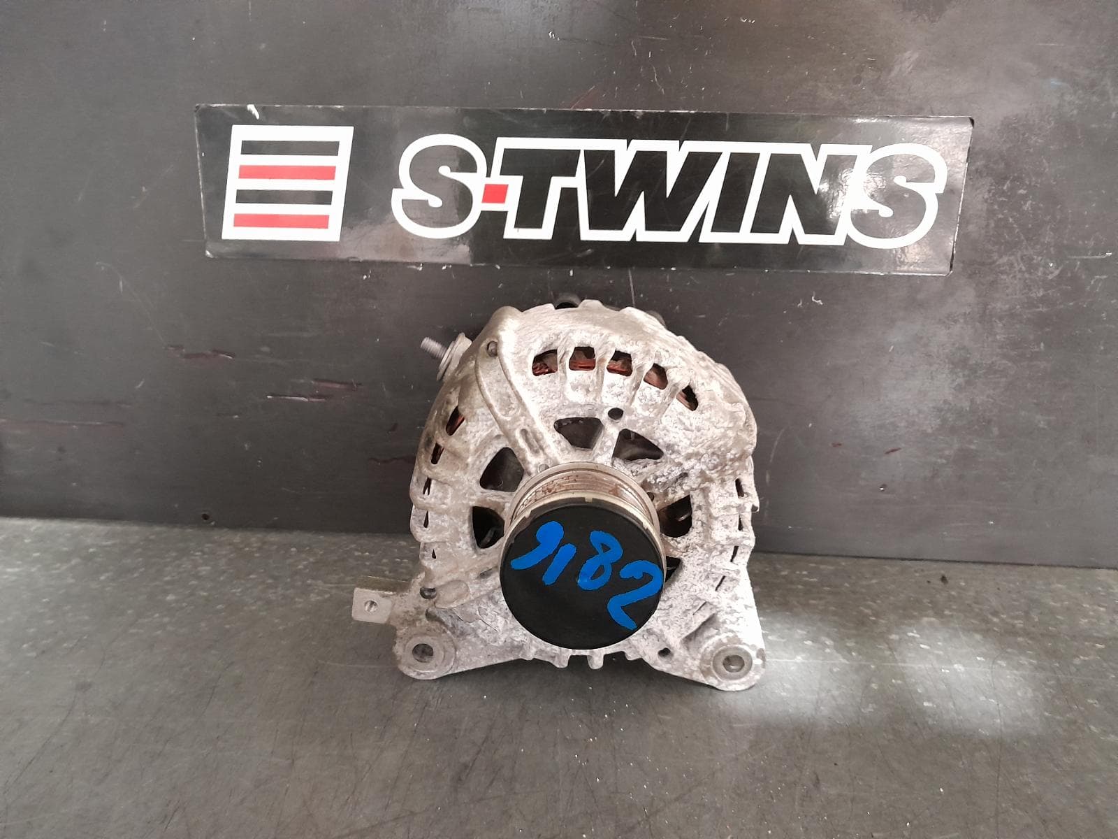 Used auto part listing image: 2019 NISSAN XTRAIL ALTERNATOR PETROL, 2.5, QR25DE, T32, 02/14-07/22 0000364316