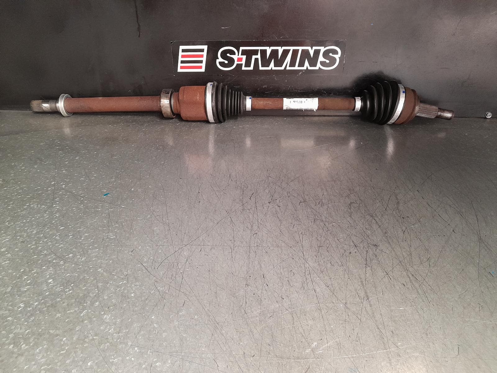 Used auto part listing image: 2019 RENAULT KANGOO RIGHT DRIVESHAFT DIESEL, 1.5, MANUAL T/M, X61, 09/13-02/22 0000366526