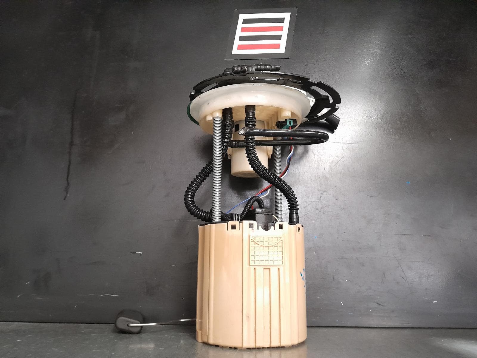 Used auto part listing image: 2017 HOLDEN TRAX FUEL PUMP PUMP & SENDER ASSY, PETROL, 1.4, TJ, 08/14-12/20 0000366794