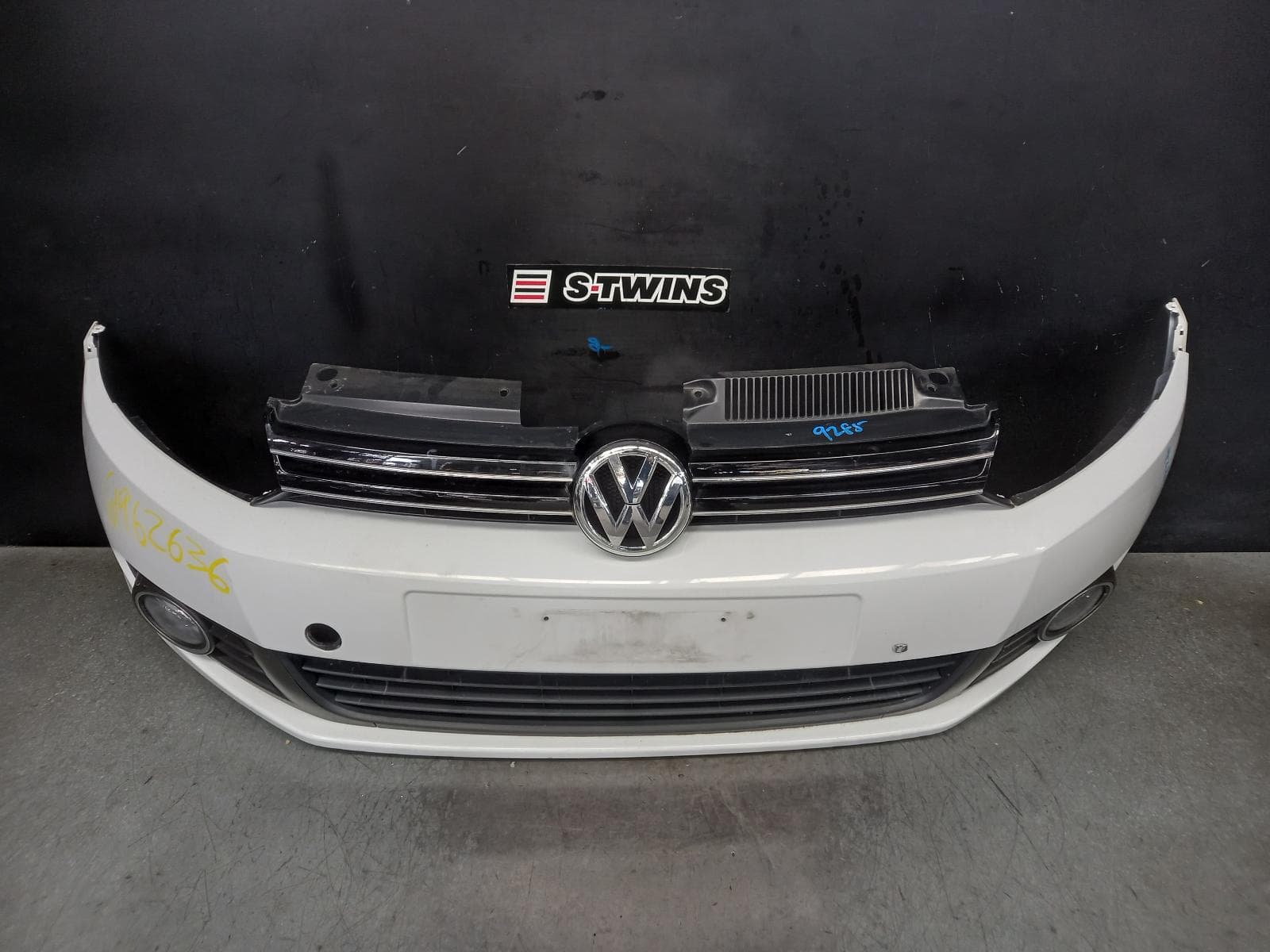 Used auto part listing image: 2012 VOLKSWAGEN GOLF FRONT BUMPER GEN 6, CABRIO, NON PARK SENSOR, NON H/LAMP WASHER TYPE, 07/11-01/16 0000367222