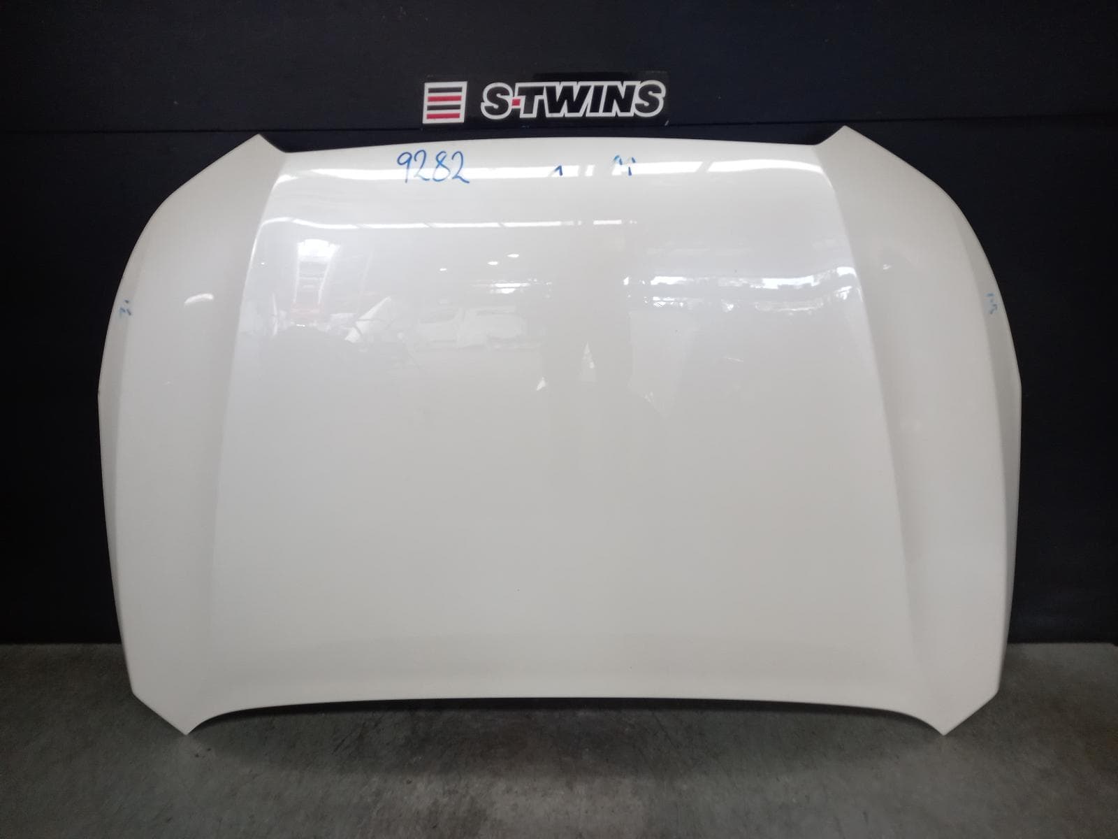 Used auto part listing image: 2014 SUBARU IMPREZA BONNET G4, 12/11-08/17 0000365994