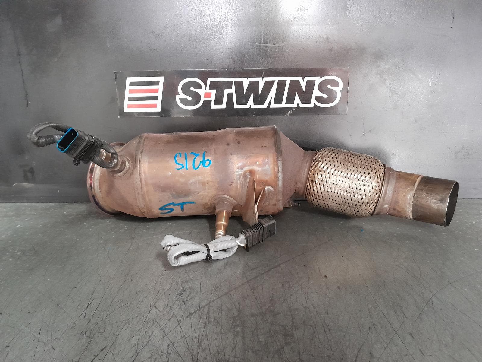 Used auto part listing image: 2016 BMW 3 SERIES CATALYTIC CONVERTER DOWNPIPE-CAT TYPE, 2.0, N20, PETROL, F30/F31/F34, 11/11-05/16 0000365755