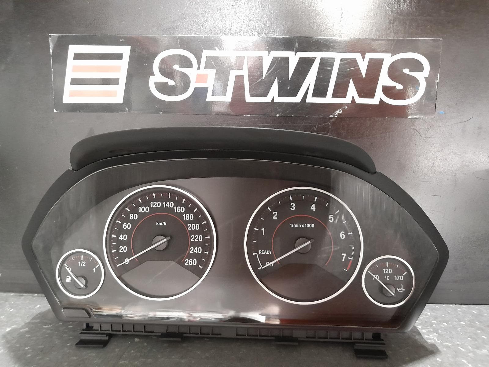 Used auto part listing image: 2016 BMW 3 SERIES INSTRUMENTCLUSTER INSTRUMENT CLUSTER, F30/F31/F34, SEDAN/WAGON/HATCH, PETROL, M SPORT/LINE TYPE, 11/11- 0000365787