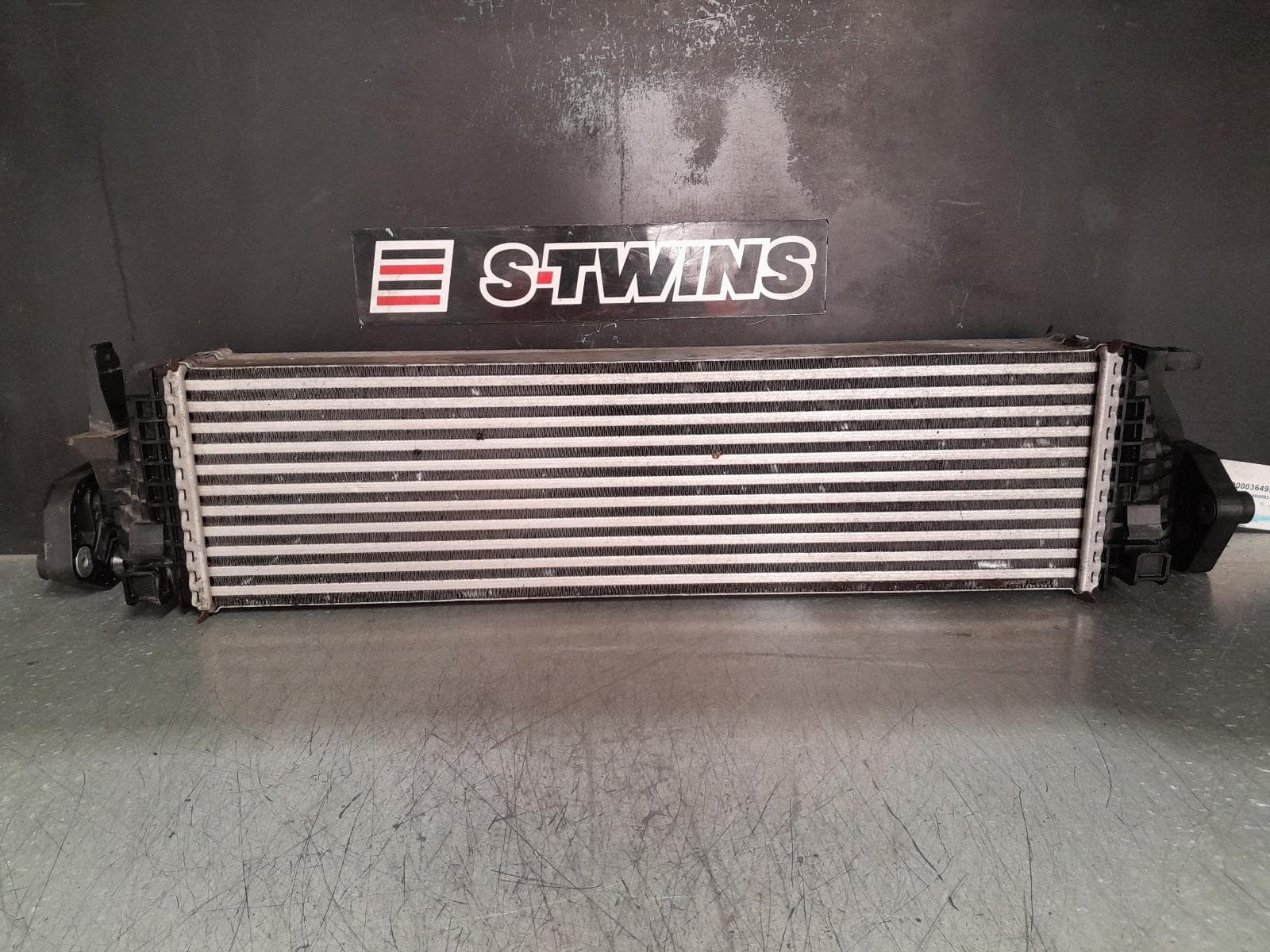 Used auto part listing image: 2019 VOLVO XC90 INTERCOOLER DIESEL, 2.0, Mk2, 04/15-07/21 0000364933