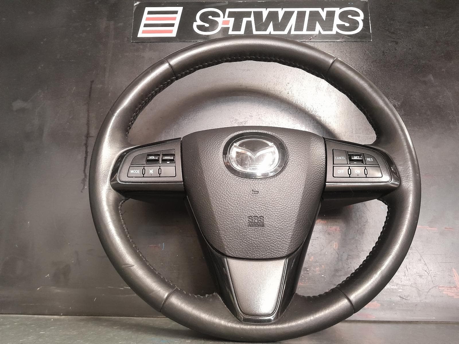 Used auto part listing image: 2011 MAZDA CX9 STEERING WHEEL TB, W/ PHONE CONTROL TYPE, 06/09-12/15 0000367753