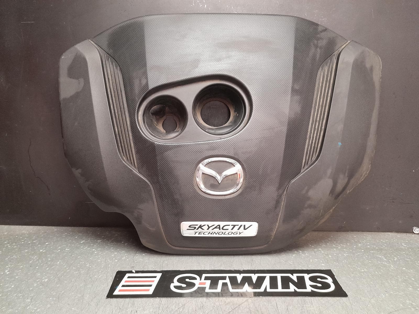 Used auto part listing image: 2017 MAZDA CX9 ENGINE COVER TC, 07/16-12/24 0000362346