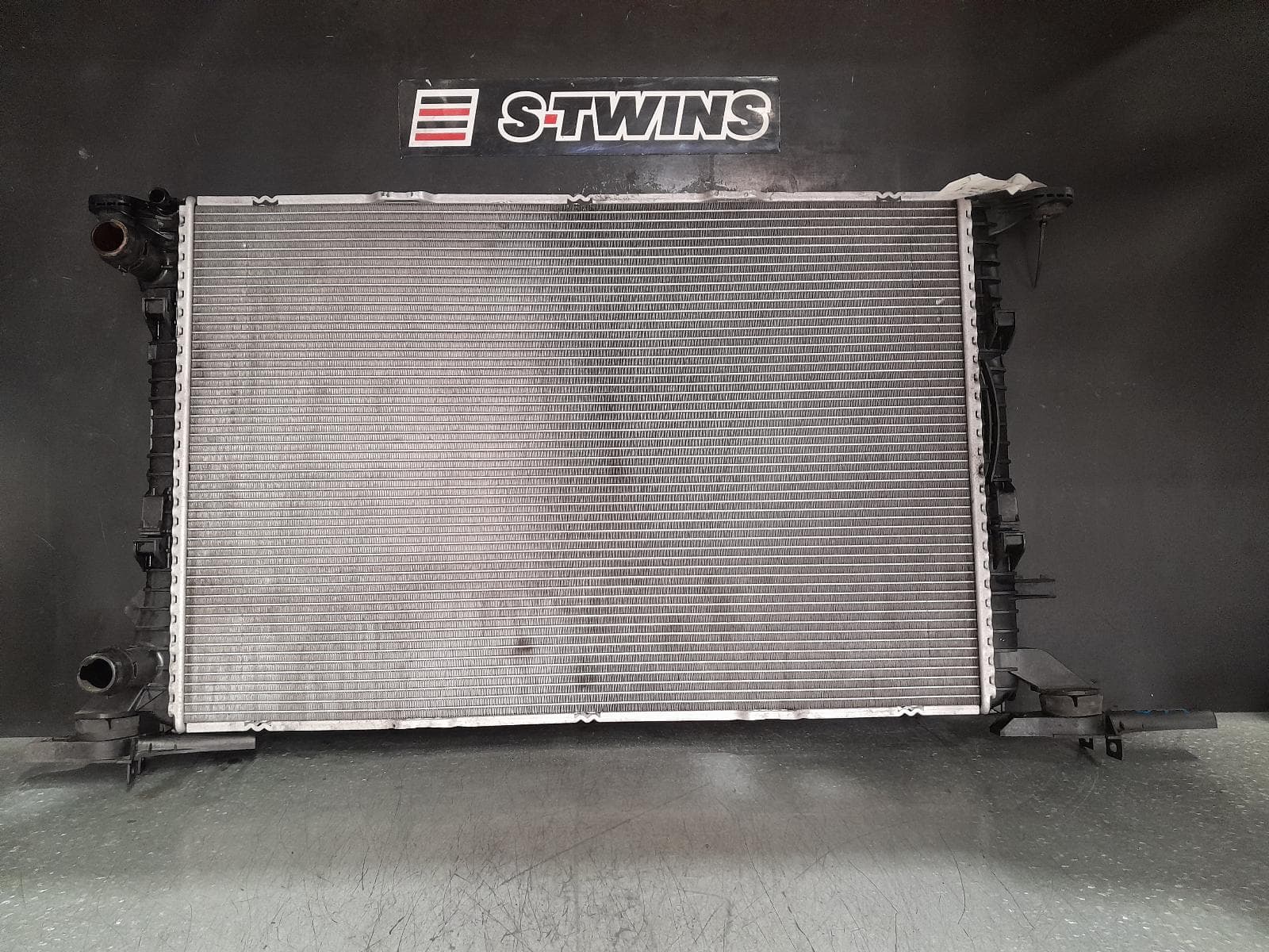 Used auto part listing image: 2014 AUDI Q3 RADIATOR PETROL, 2.0, CCZC/CPSA, 8U, 03/12-12/18 0000364929