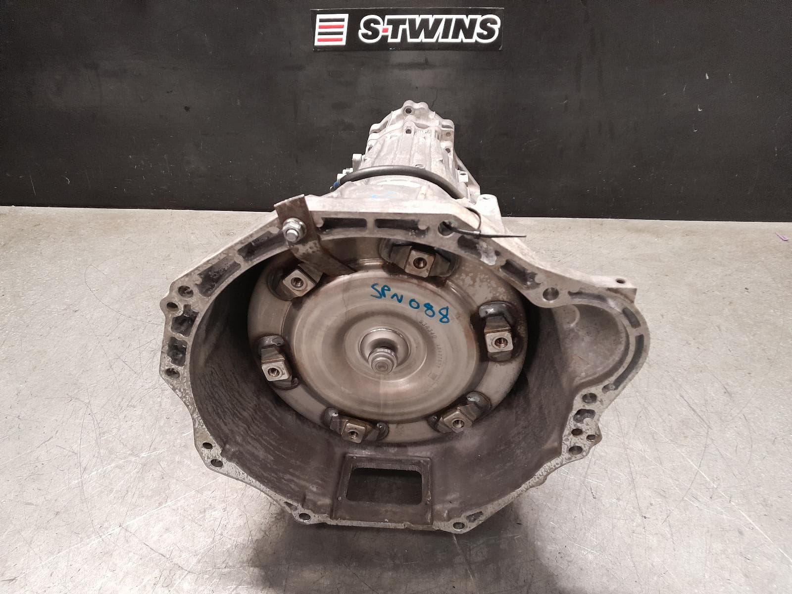 Used auto part listing image: 2018 ISUZU DMAX TRANS GEARBOX AUTO, 4WD, DIESEL, 3.0, 4JJ1, TURBO, EURO 5, NO TRANSFER CASE, RC, 11/16-06/20 0000367919