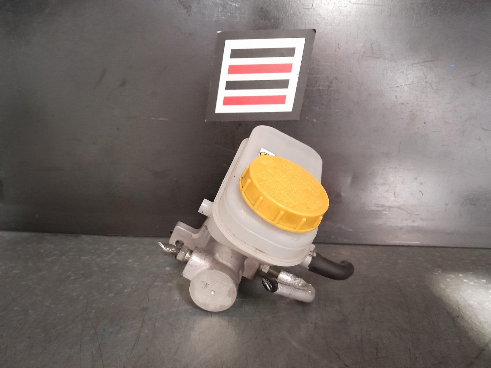 Used auto part listing image: 2017 SUBARU WRX MASTER CYLINDER V1, 03/14-10/21 0000365886