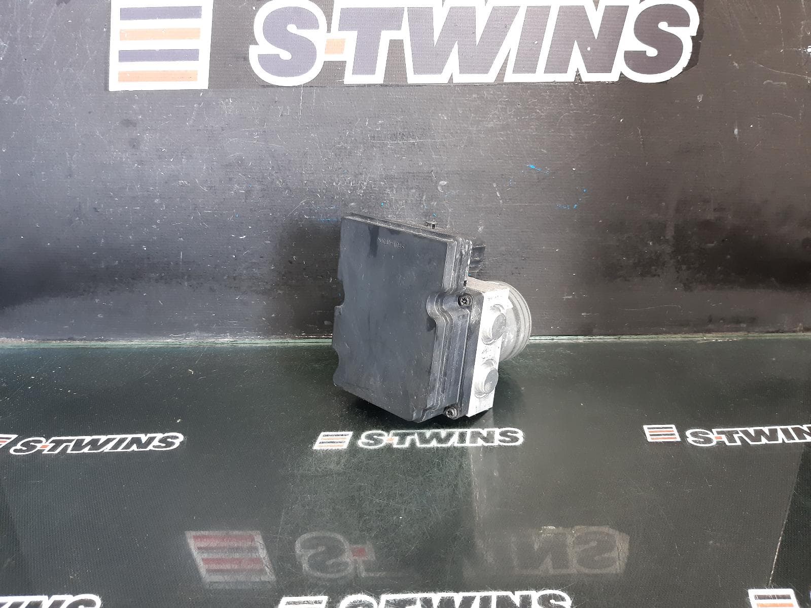 Used auto part listing image: 2022 HYUNDAI I30 ABS PUMP MODULATOR P/N 58900S0700, PD, 03/17- 0000359432