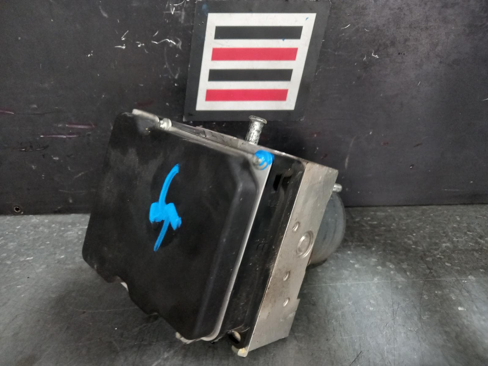 Used auto part listing image: 2010 HONDA CRV ABS PUMP MODULATOR RE, 03/07-10/12 0000364663