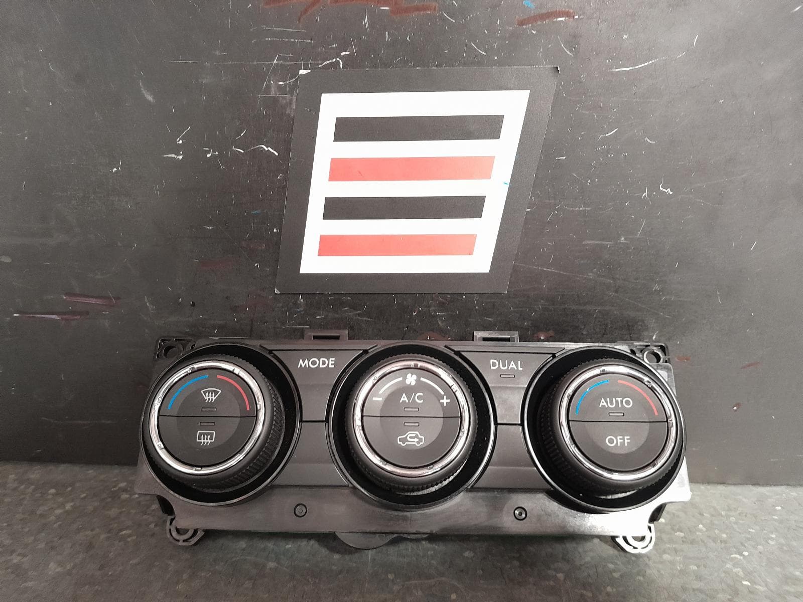 Used auto part listing image: 2012 SUBARU XV HEATER AC CONTROLS DUAL ZONE CLIMATE TYPE, G4X, 08/11-04/17 0000364065
